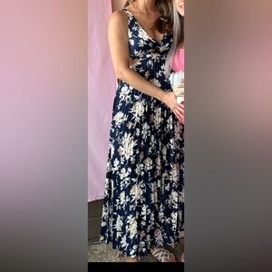 The A&F Giselle Pleated Floral Cutout Maxi Dress SMALL TALL